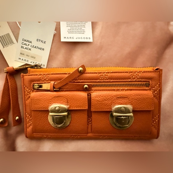 Marc Jacobs Wallet - Picture 8 of 16